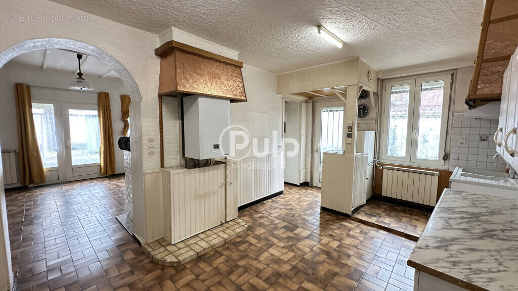 Maison à BRUAY-LA-BUISSIERE