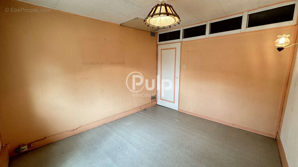 Maison à BRUAY-LA-BUISSIERE