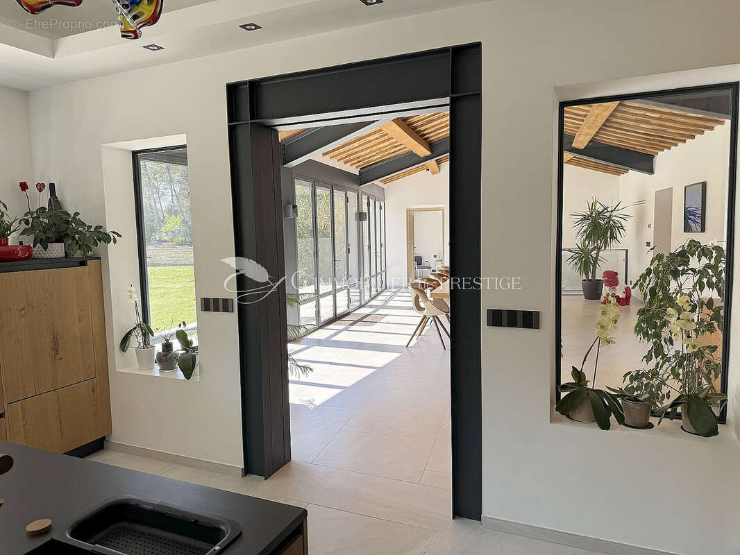 Maison à L&#039;ISLE-SUR-LA-SORGUE