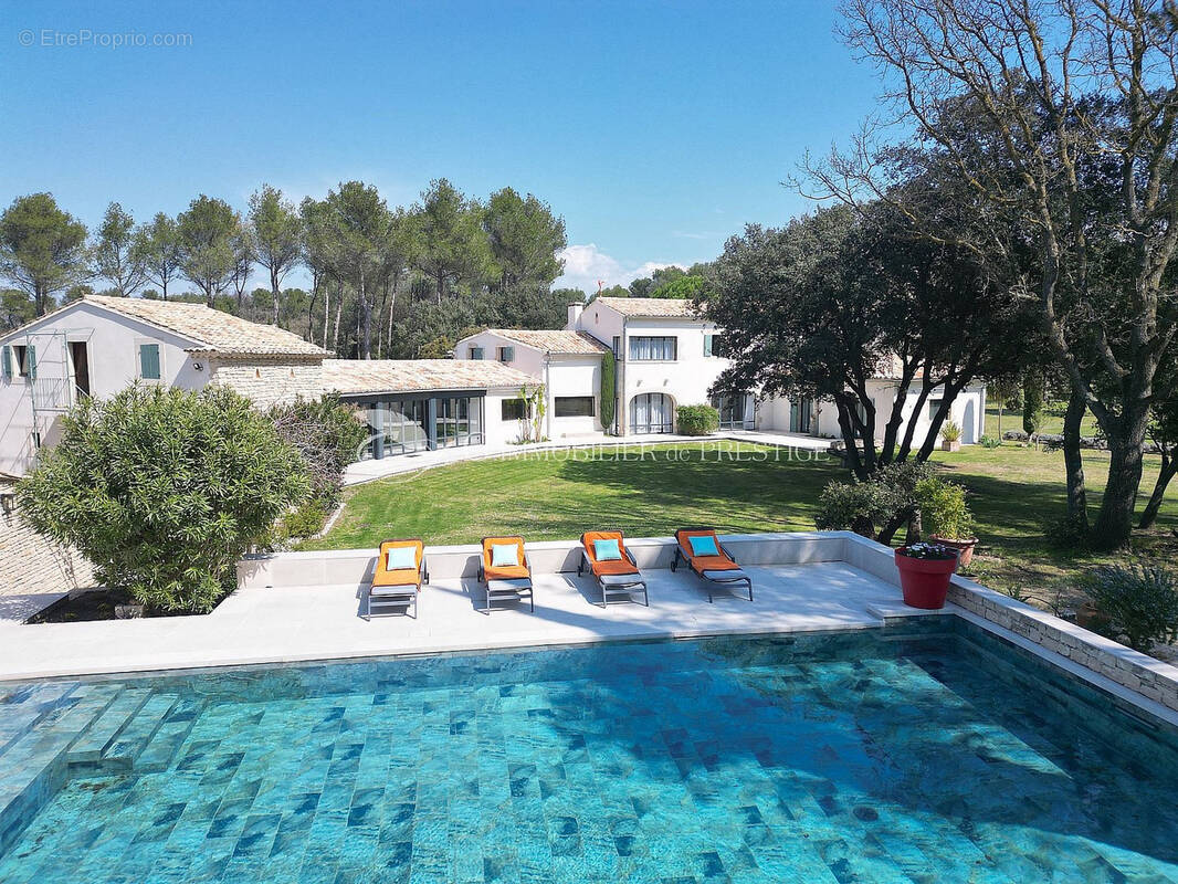 Maison à L&#039;ISLE-SUR-LA-SORGUE