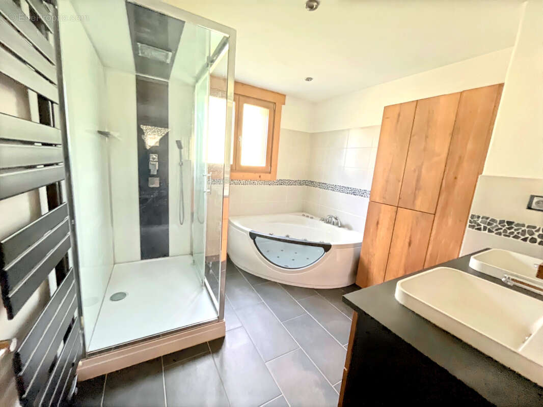 Appartement à SALLANCHES