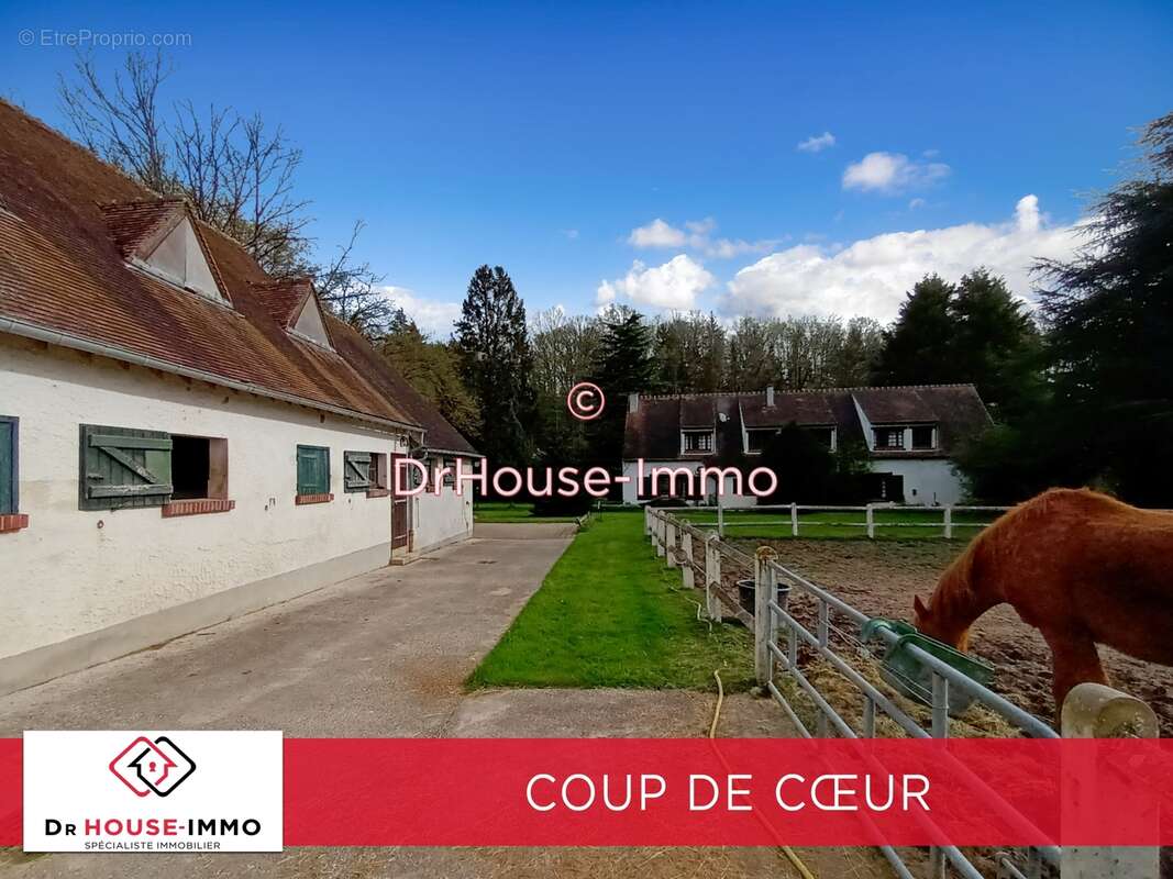 Maison à POIGNY-LA-FORET