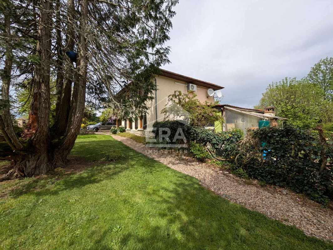 Maison à MONTPON-MENESTEROL