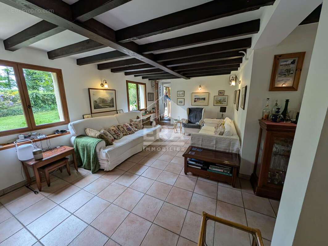 Maison à MONTPON-MENESTEROL