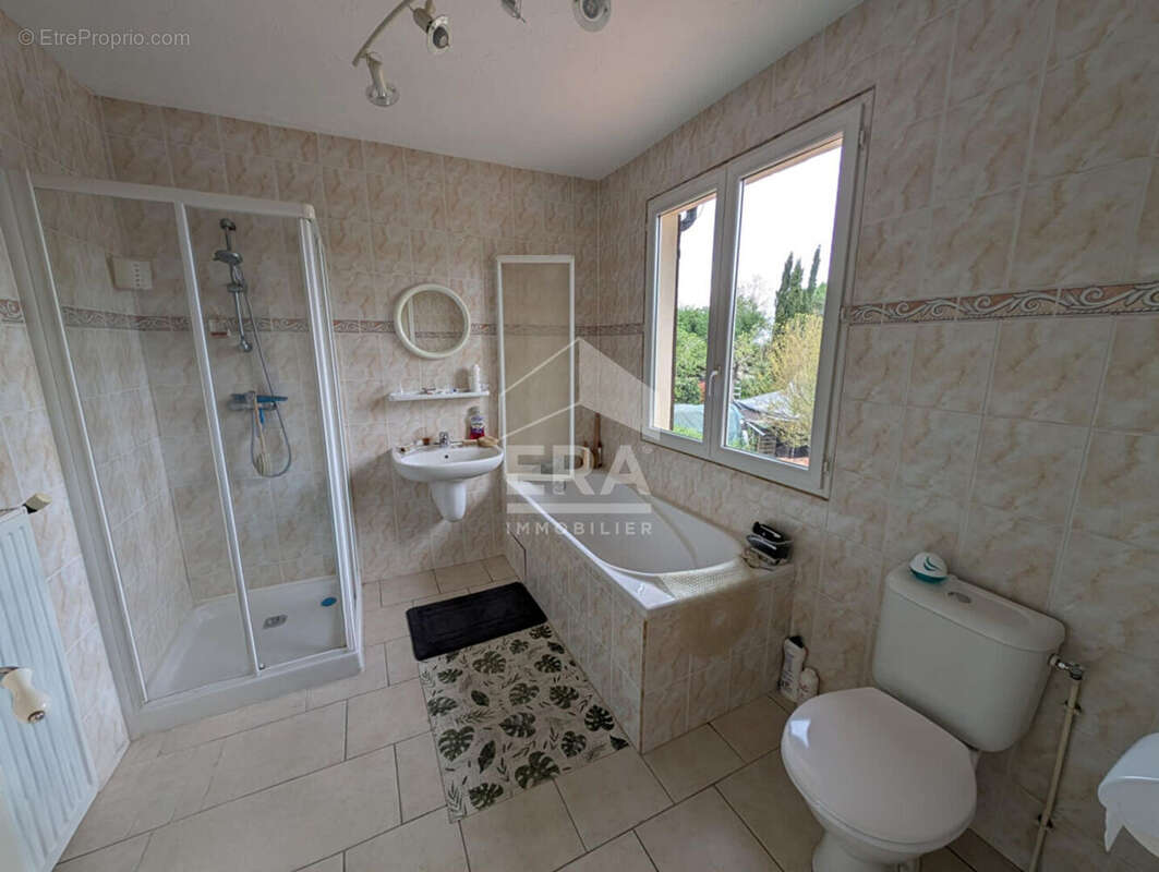 Maison à MONTPON-MENESTEROL