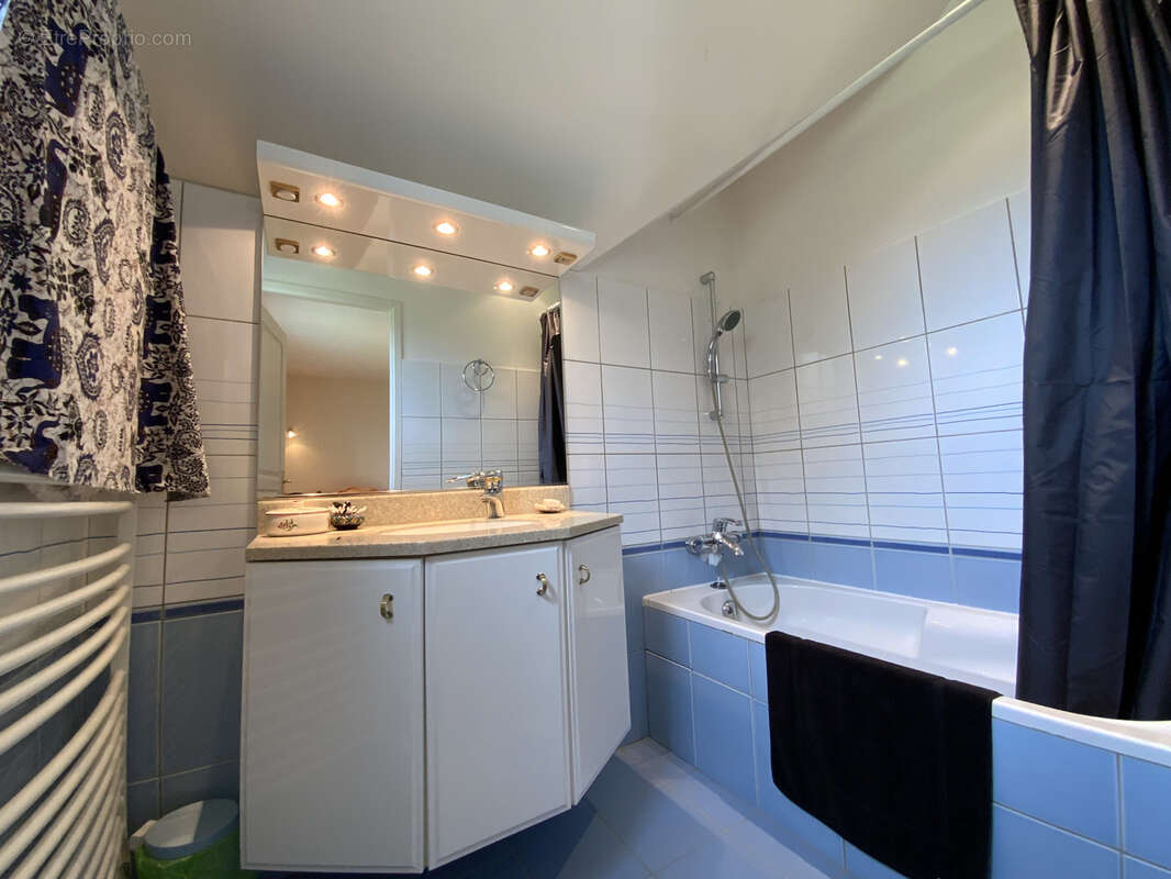 Maison à ATHESANS-ETROITEFONTAINE