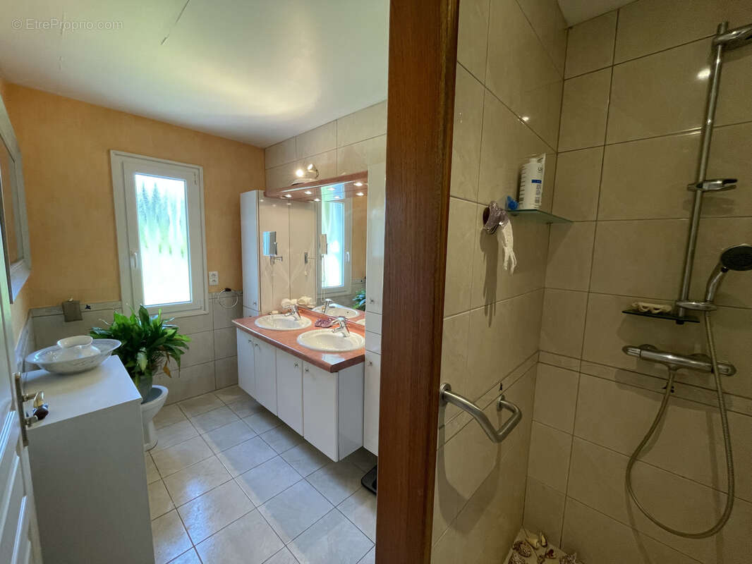 Maison à ATHESANS-ETROITEFONTAINE