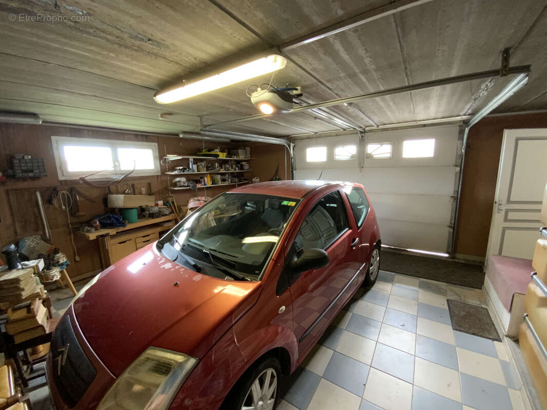 Maison à ATHESANS-ETROITEFONTAINE