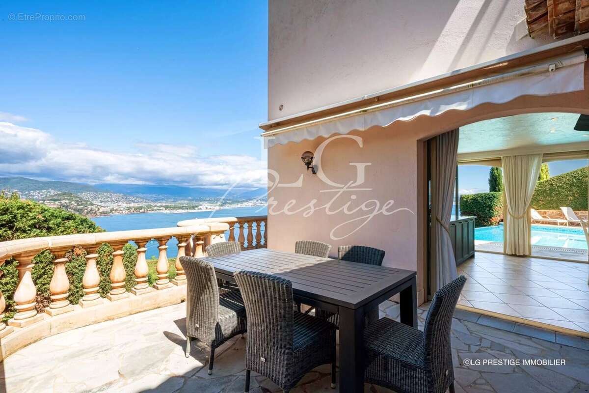 Maison à THEOULE-SUR-MER