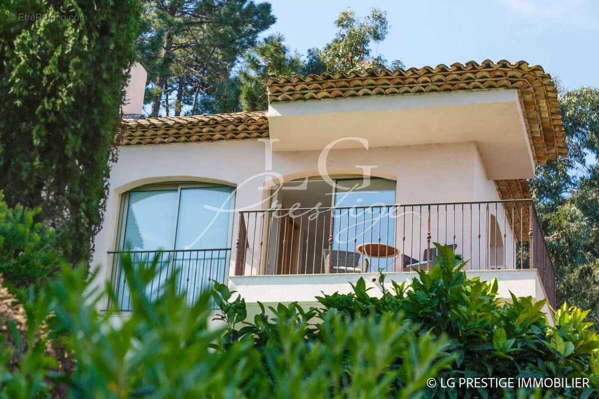 Maison à THEOULE-SUR-MER