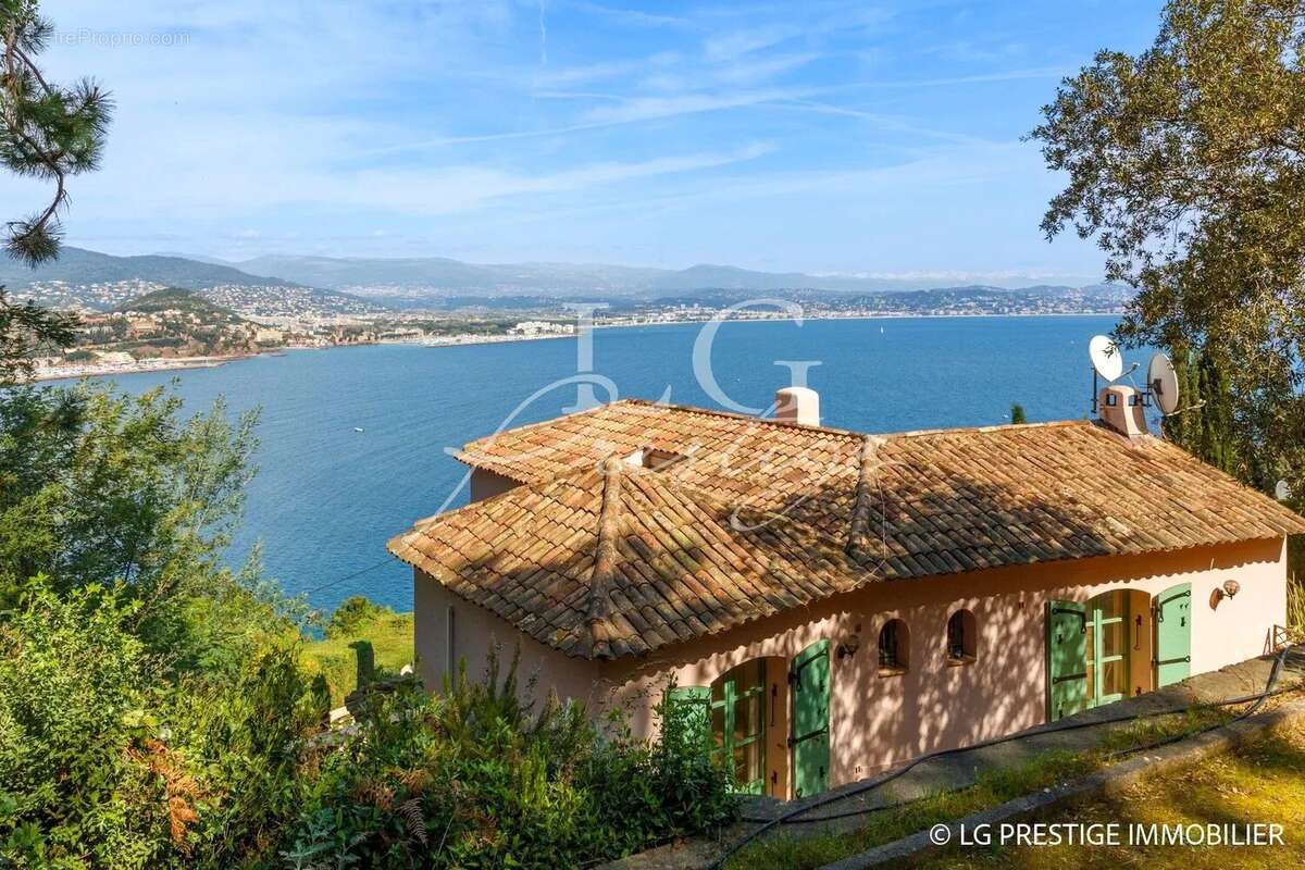 Maison à THEOULE-SUR-MER