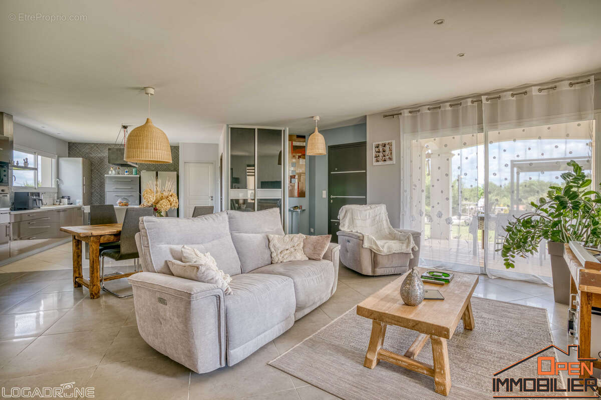 Maison à MONFLANQUIN