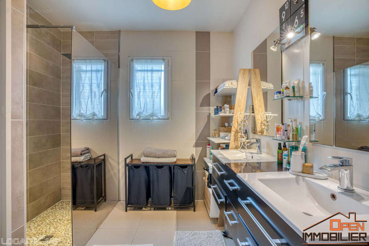 Maison à MONFLANQUIN