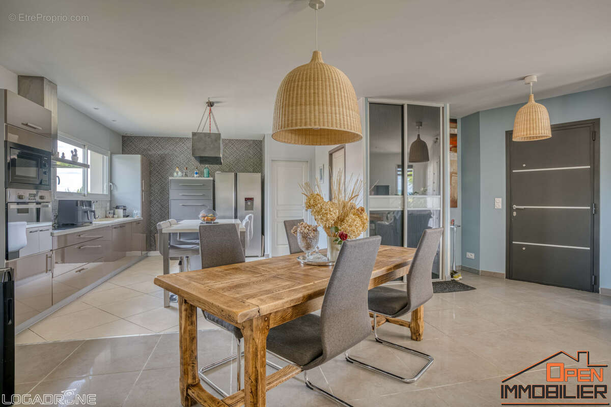 Maison à MONFLANQUIN