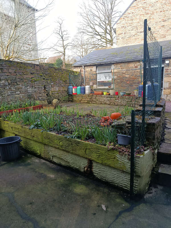 Commerce à CONDE-SUR-NOIREAU