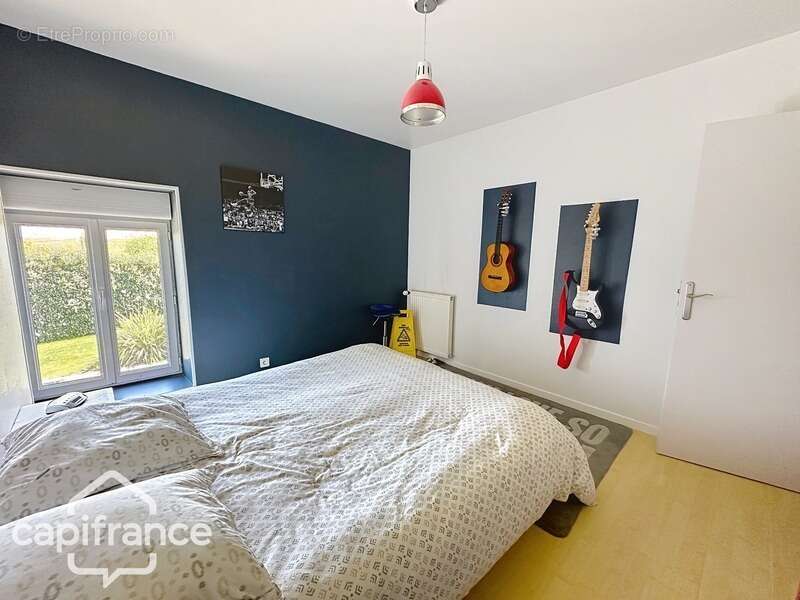 Maison à SAINT-VARENT