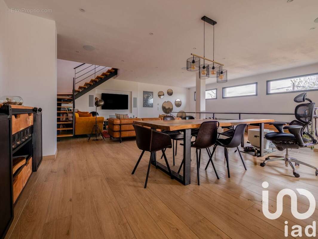 Photo 2 - Maison à CREGY-LES-MEAUX