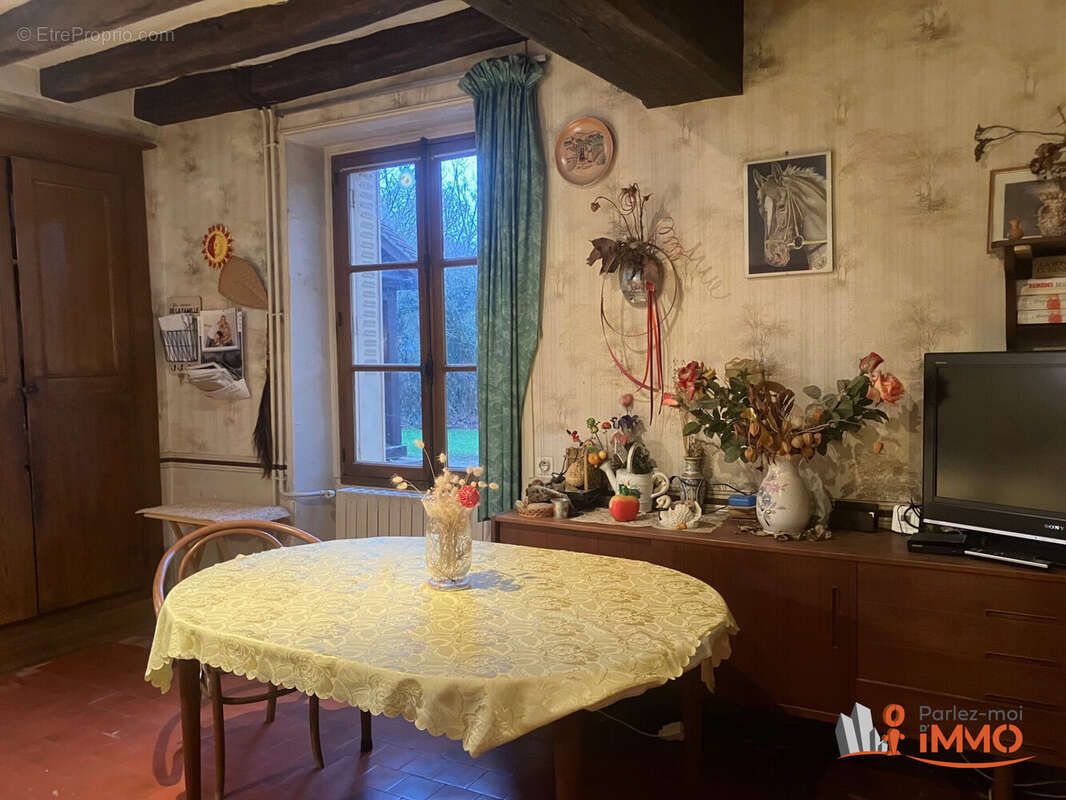 Maison à SAINT-SAUVEUR-EN-PUISAYE