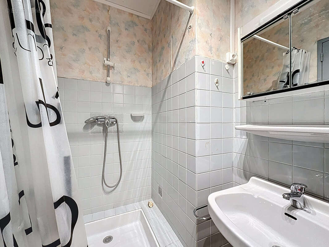 Appartement à UVERNET-FOURS