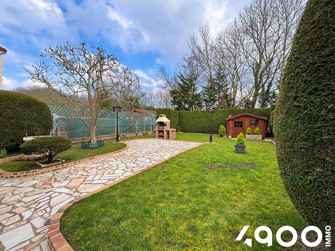 Maison à RIS-ORANGIS