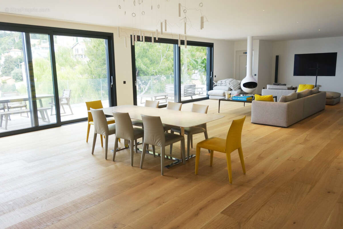 Maison à ROQUEBRUNE-CAP-MARTIN