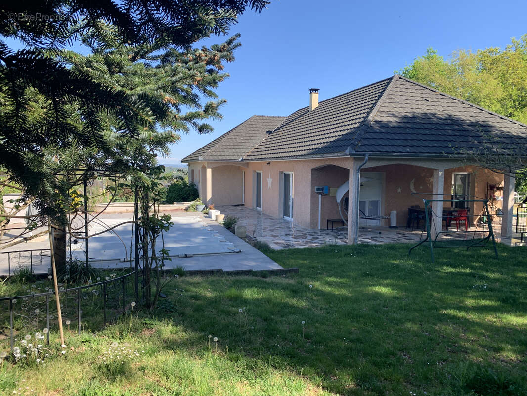 Maison à BRIGNAC-LA-PLAINE