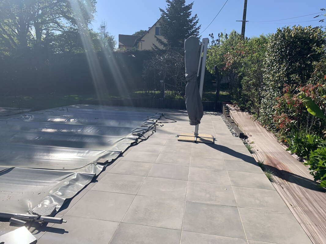 Maison à BRIGNAC-LA-PLAINE