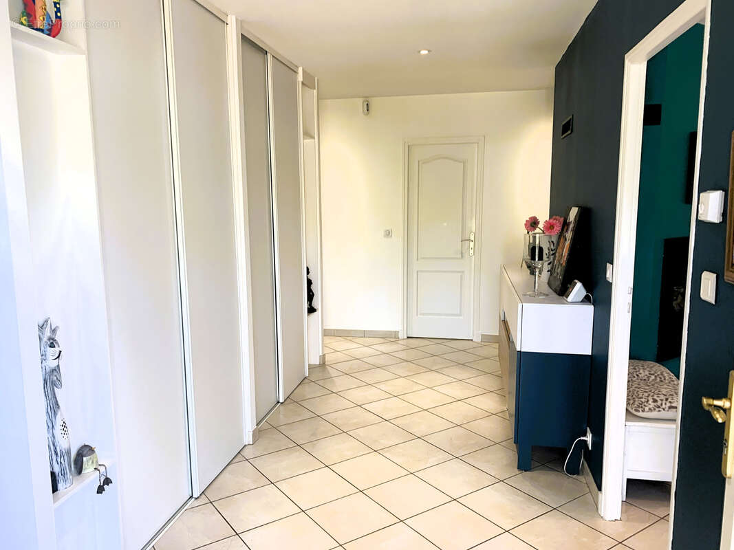 Maison à BRIGNAC-LA-PLAINE