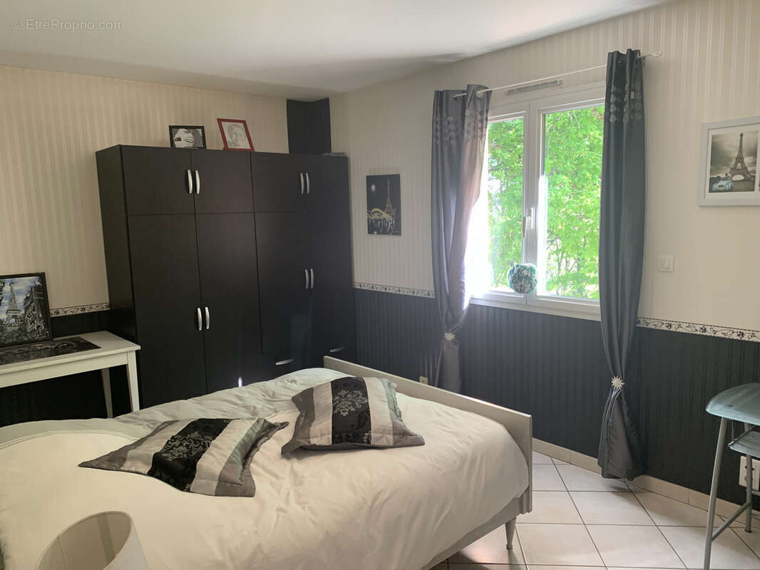 Maison à BRIGNAC-LA-PLAINE