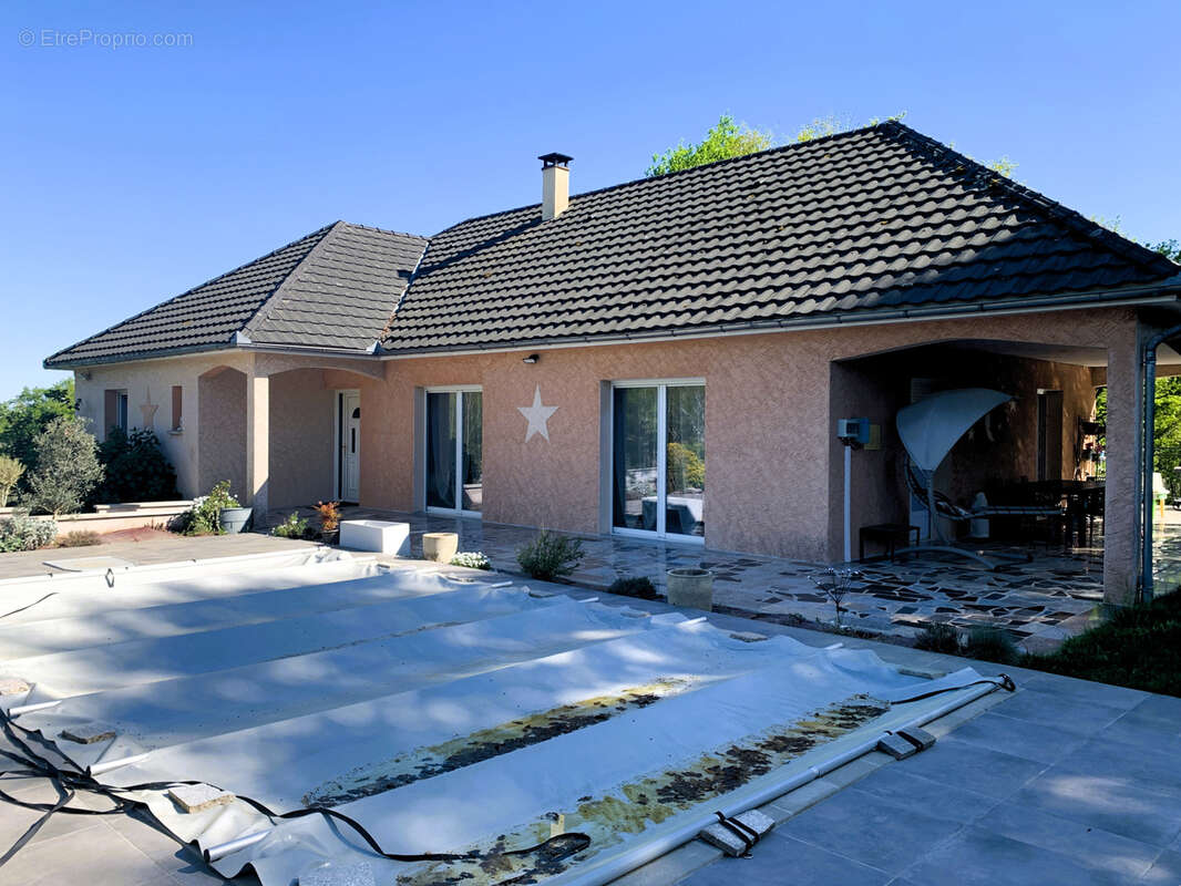 Maison à BRIGNAC-LA-PLAINE