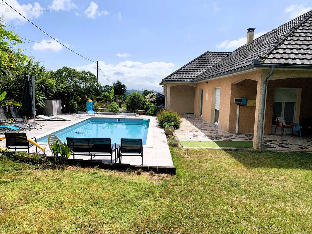 Maison à BRIGNAC-LA-PLAINE