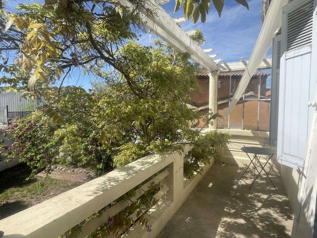 Maison à SAINT-VICTORET