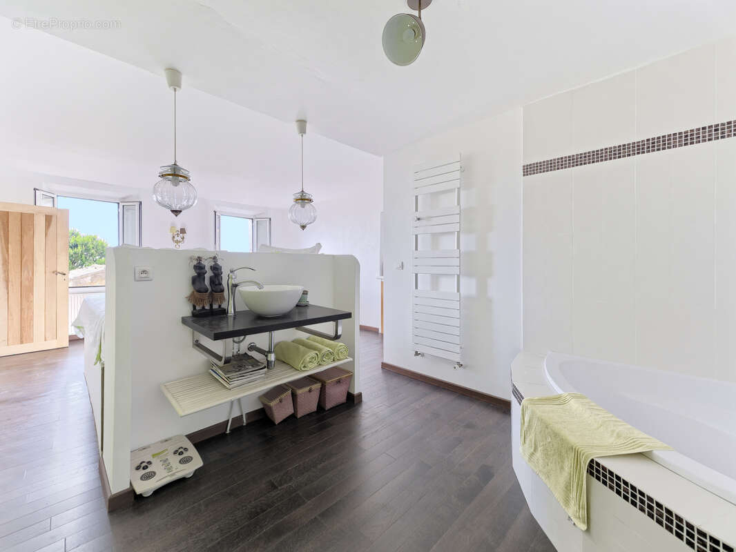 Maison à CAGNES-SUR-MER