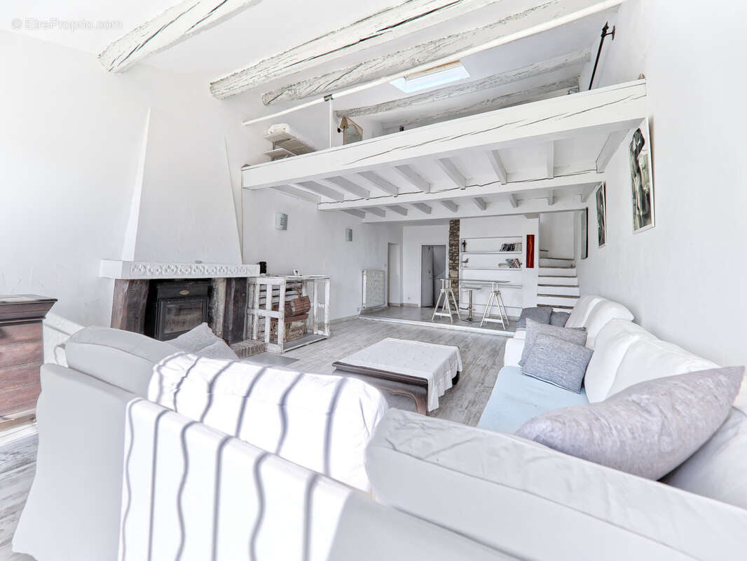 Maison à CAGNES-SUR-MER