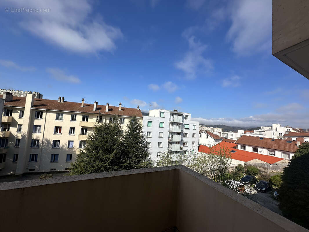 Appartement à FIRMINY