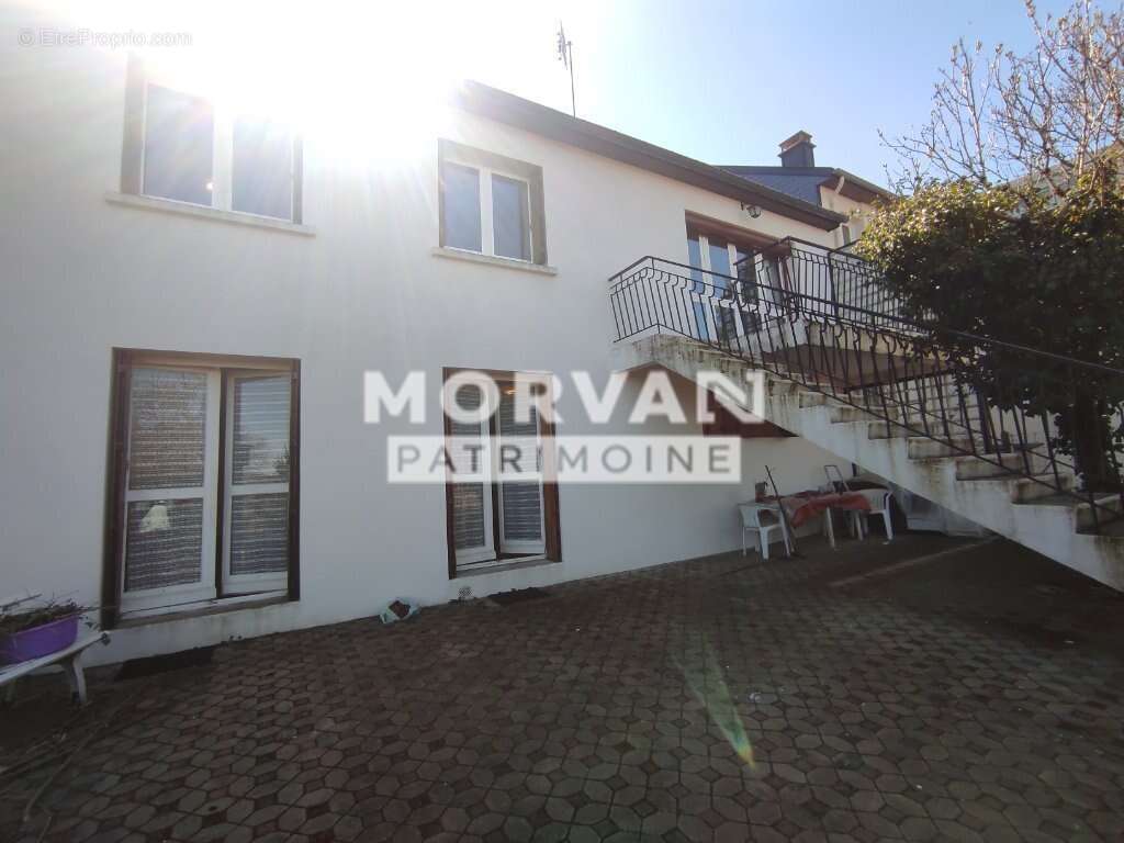 Maison à CHATEAU-CHINON(VILLE)