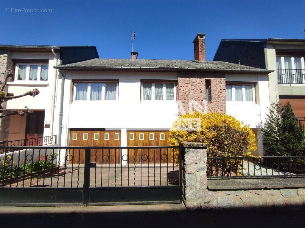 Maison à CHATEAU-CHINON(VILLE)