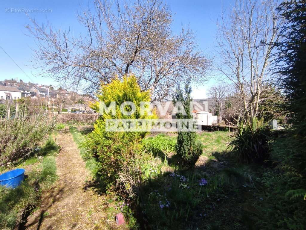 Maison à CHATEAU-CHINON(VILLE)