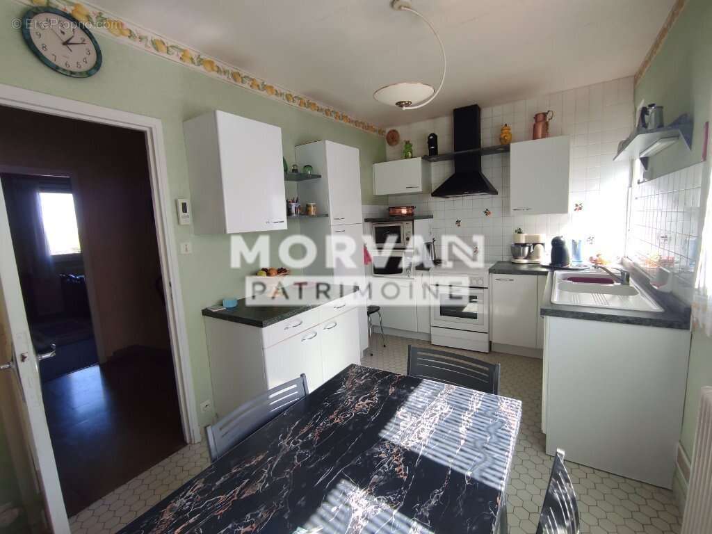 Maison à CHATEAU-CHINON(VILLE)