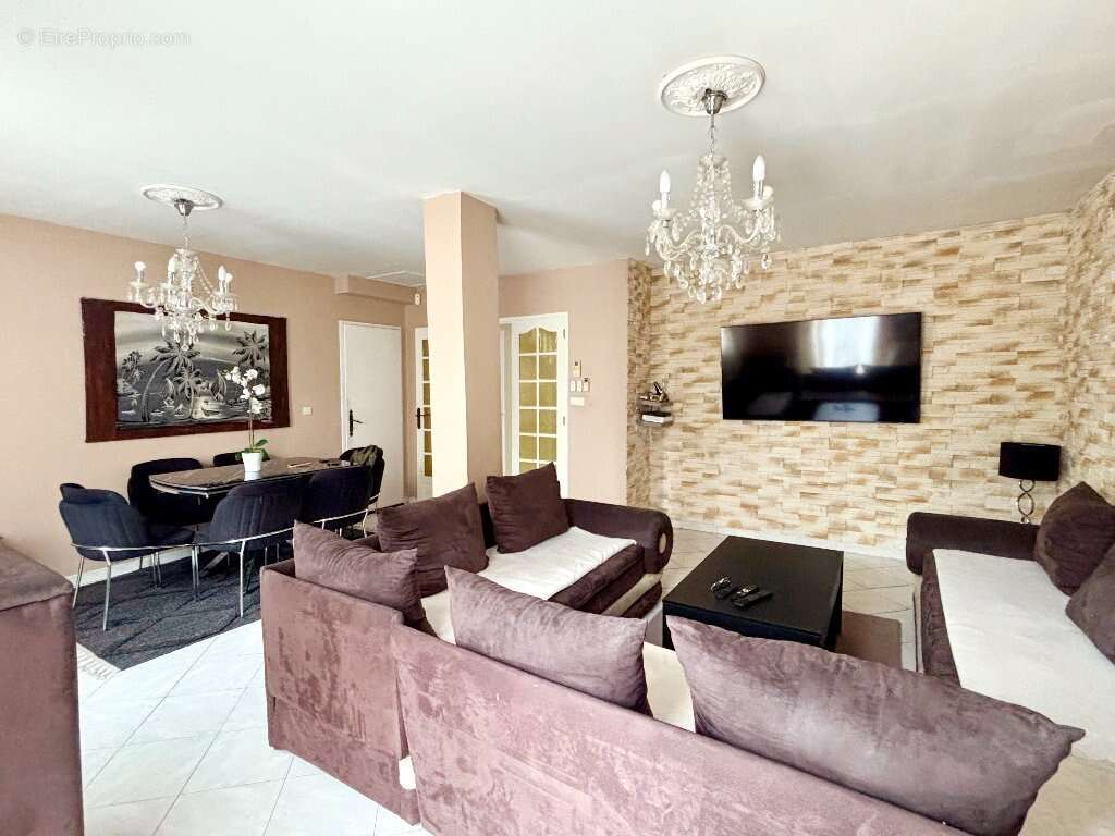 Maison à VENISSIEUX