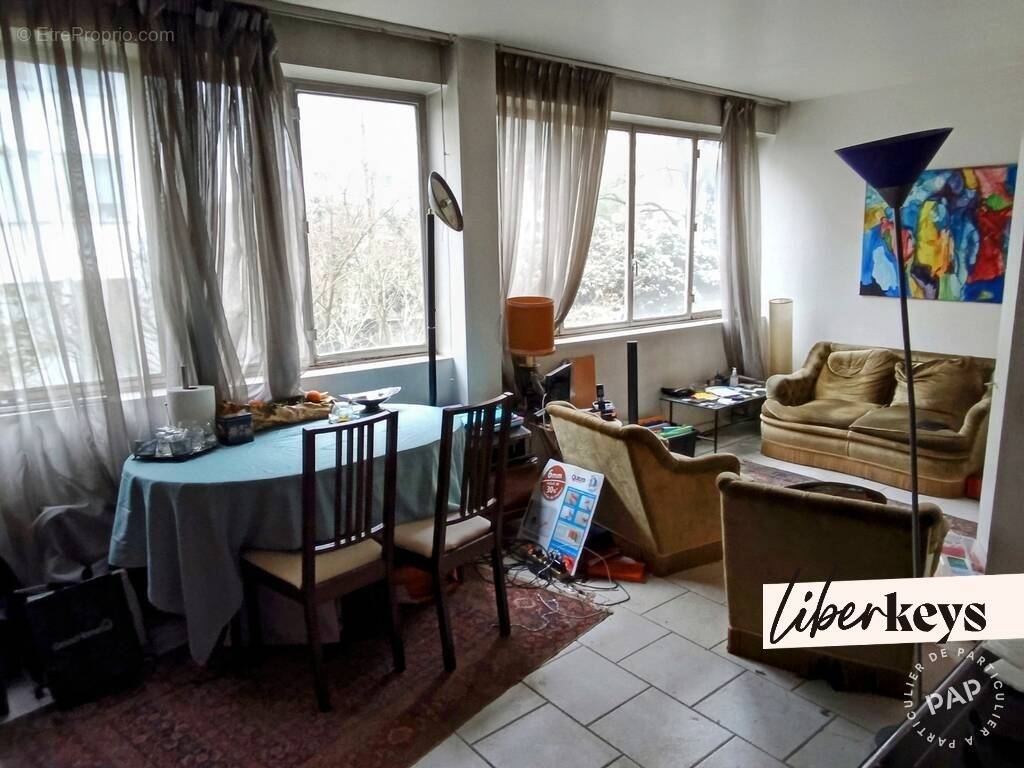 Appartement à NEUILLY-SUR-SEINE