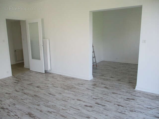 Maison à SAINT-YRIEIX-LA-PERCHE