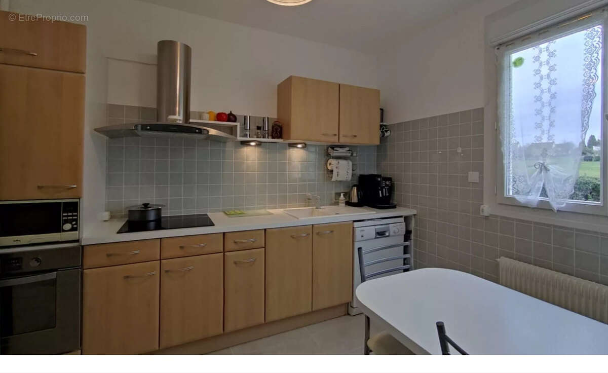 Maison à SAINT-YRIEIX-LA-PERCHE