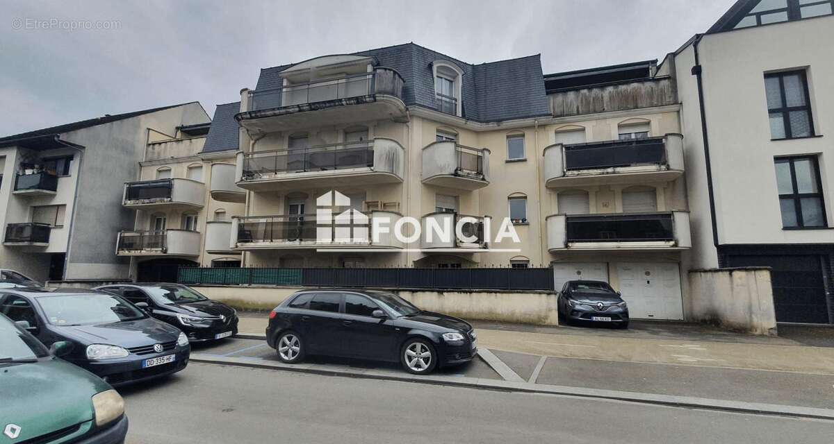 Appartement à PONTAULT-COMBAULT