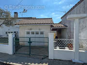 Parking à SAINT-PALAIS-SUR-MER