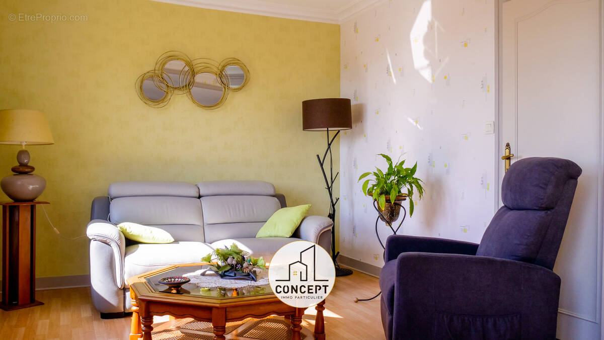 Maison à PLOUNEOUR-MENEZ