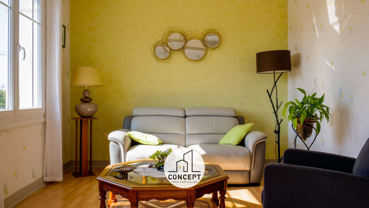 Maison à PLOUNEOUR-MENEZ