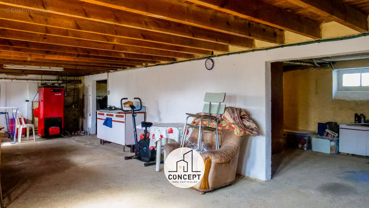 Maison à PLOUNEOUR-MENEZ