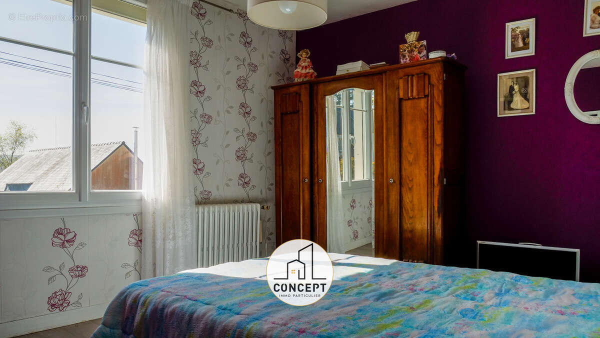 Maison à PLOUNEOUR-MENEZ