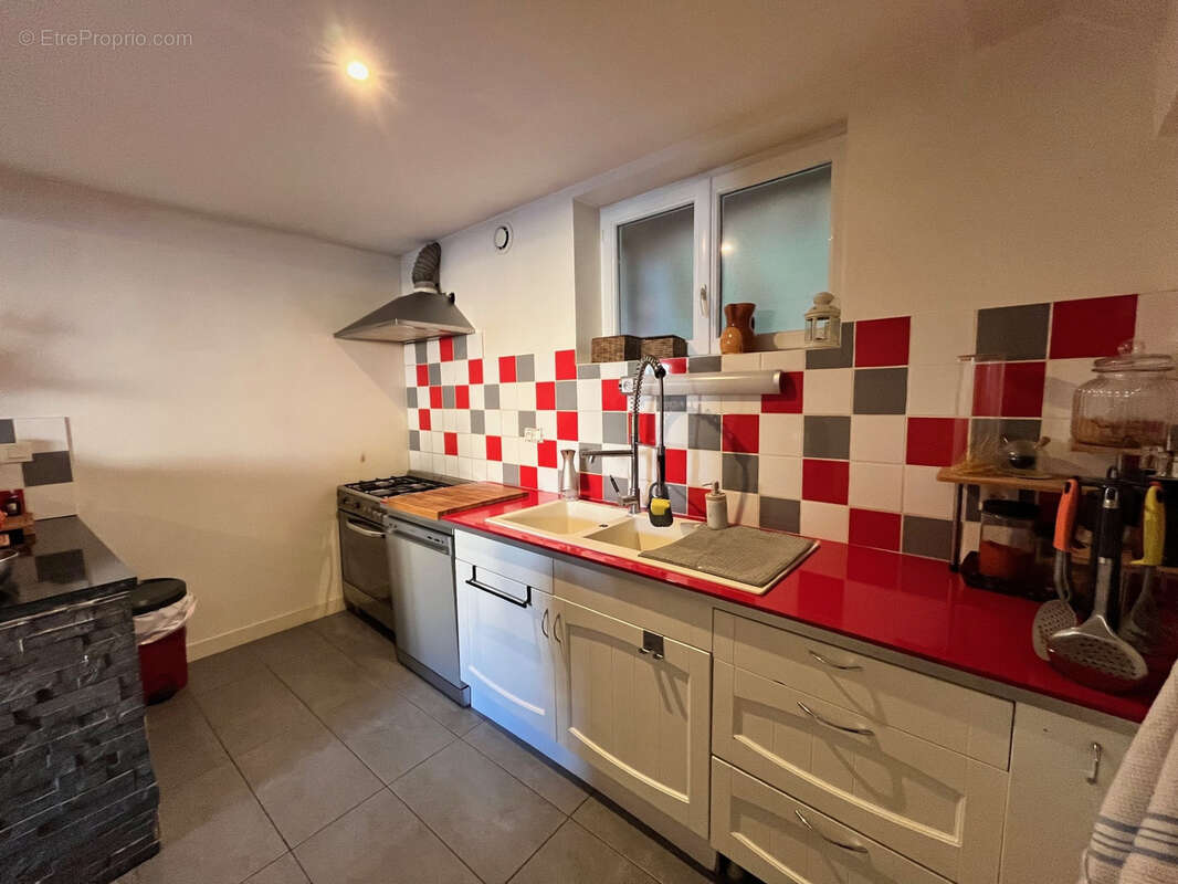 Maison à SAINT-BONNET-PRES-RIOM